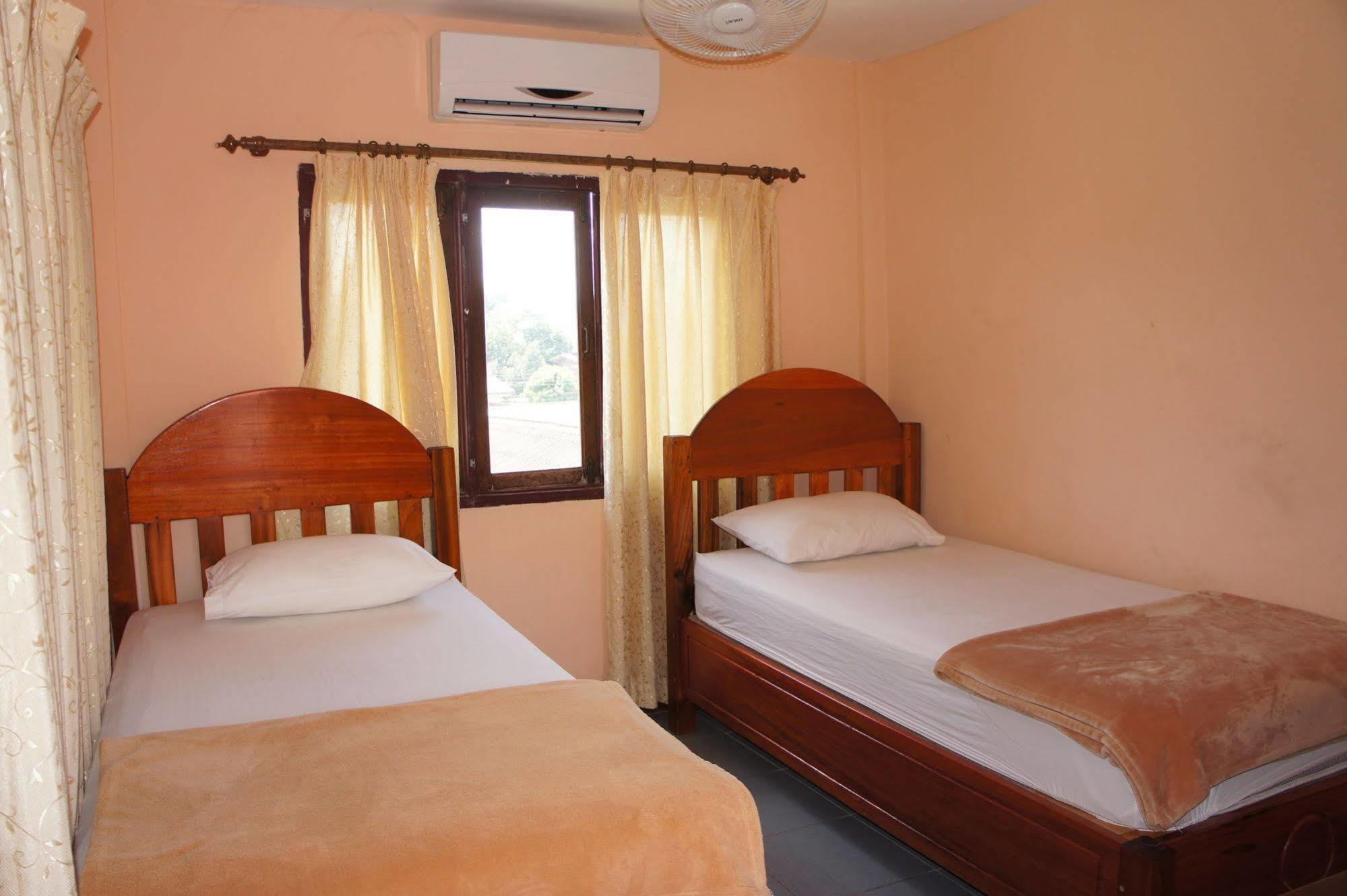 Viengsavanh pensión Vang Vieng Exterior foto